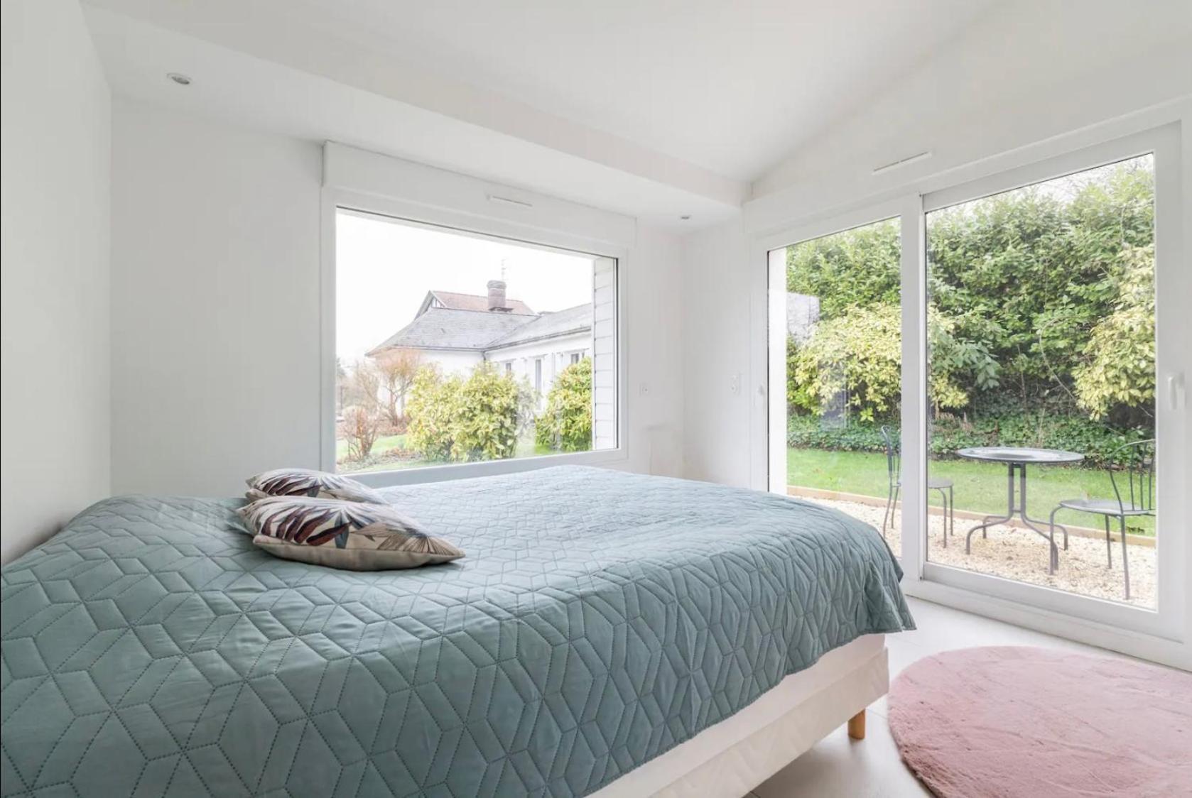 Villa entourée de verdure avec parking privé Halluin Extérieur photo